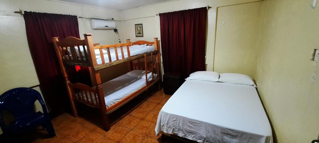 Tropical Dreams Hostel South End Экстерьер фото